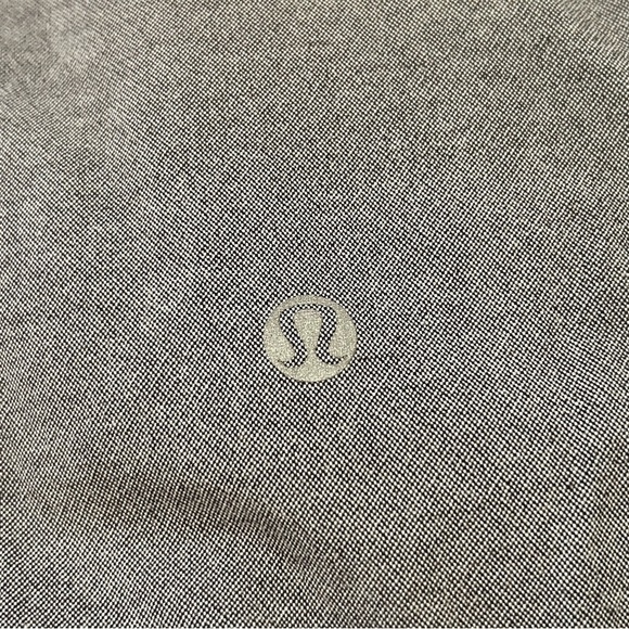 Lululemon Pedal Power Cycling Button Pants in Gray | Size 8 - Picture 13 of 13